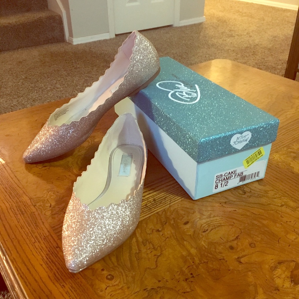 Blue by Betsey Johnson Cake Flats, Champagne Gold